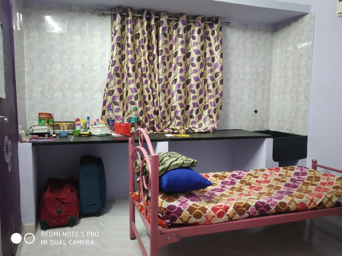 Easvari Grand Pg For Women - Female Only Hostel Τσενάι Εξωτερικό φωτογραφία
