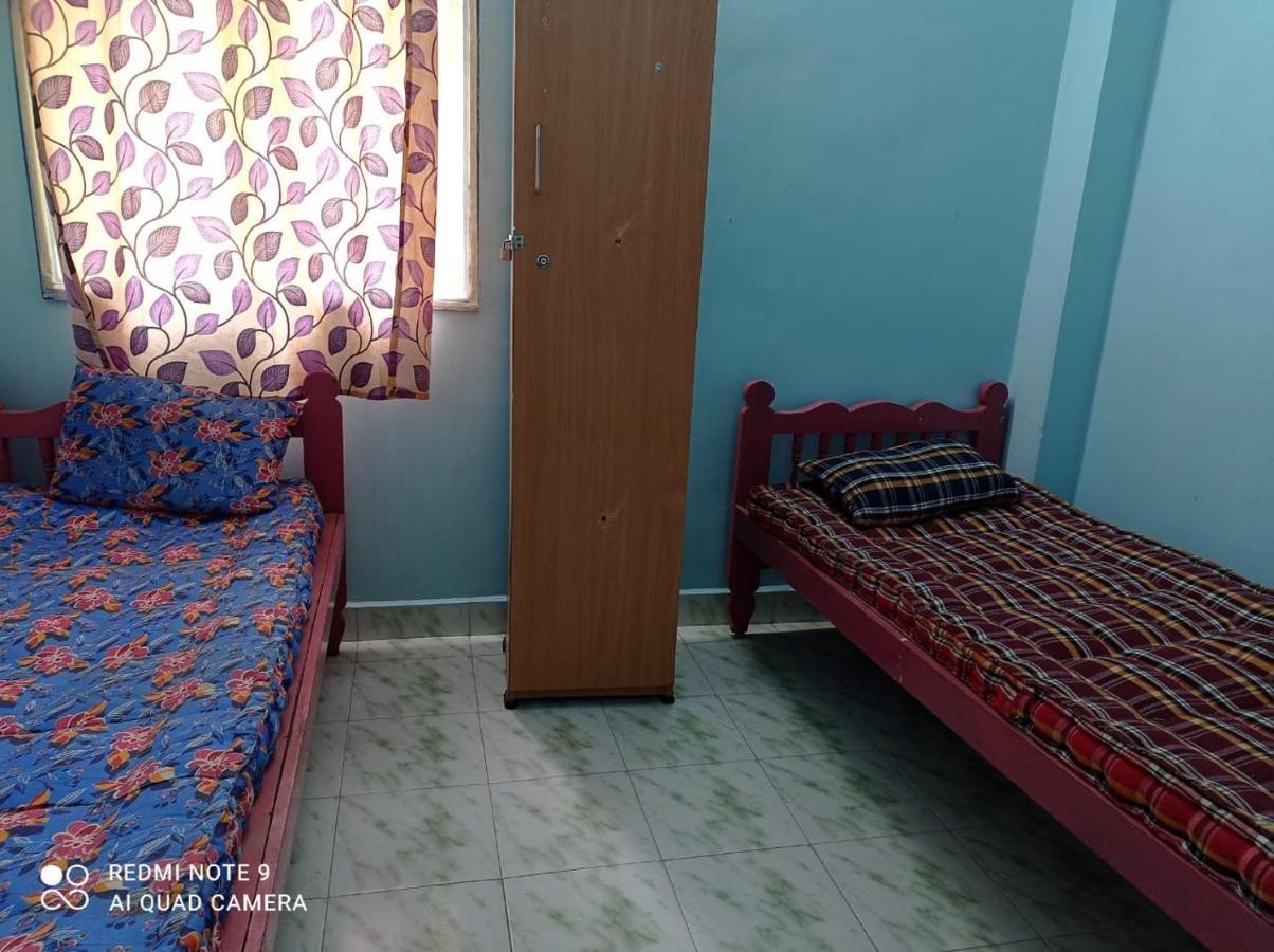 Easvari Grand Pg For Women - Female Only Hostel Τσενάι Εξωτερικό φωτογραφία